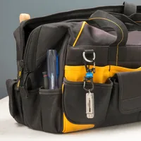 SlideLock® 360° Magnetic Locking Carabiner